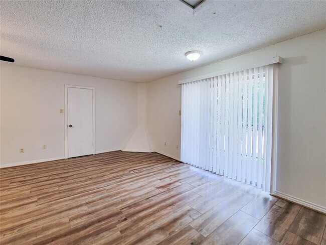 Foto del edificio - 2800 Jeanetta St