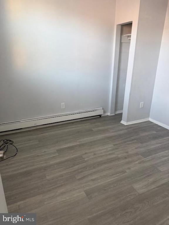 Foto del edificio - 424 E Girard Ave