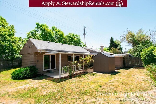 Photo - 2895 Mill St House