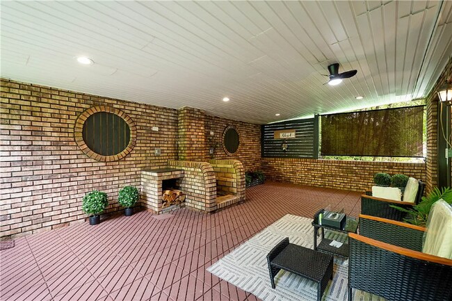 Foto del edificio - 2710 Douglas Run Rd