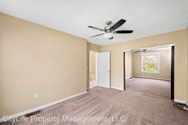 Building Photo - 4 br, 1 bath House - 2727 Pyramid Avenue