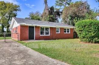 Building Photo - 128 E Hall St