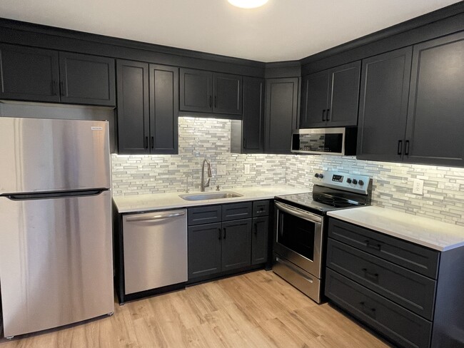 Foto del edificio - 1002 Willow Dr