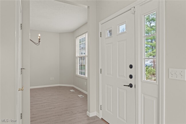 Building Photo - 2547 Wyndgate Ct