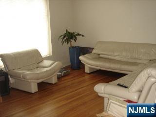 Foto del edificio - 731 A Anderson Ave