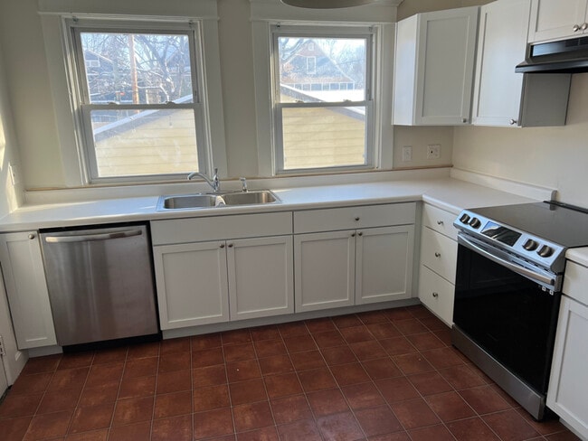 Foto del edificio - 963 Woodruff Pl W Dr