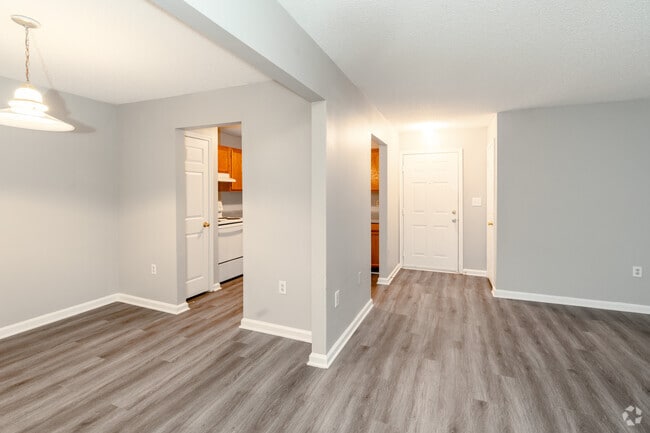 3BD,2BA-1141 SF - Avon Crossings Apartments