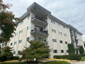 Building Photo - 951 Ronald Ave