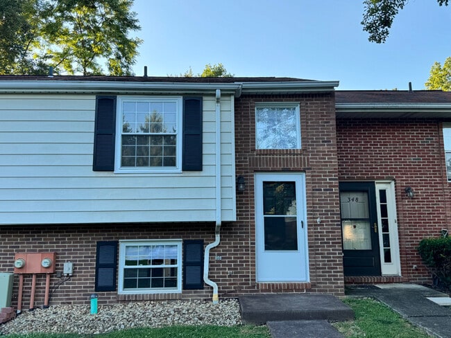Building Photo - 350 Black Hills Dr