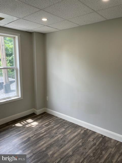 Foto del edificio - 220 W College Ave