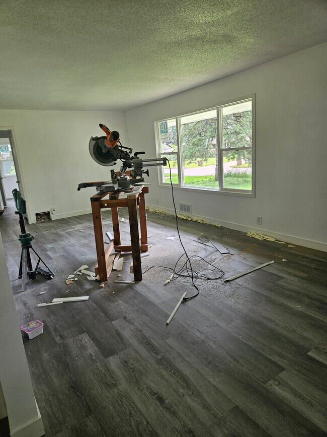 Foto del edificio - 6600 Bethia Ln