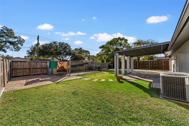 Foto del edificio - 3722 Hillsdale Ln