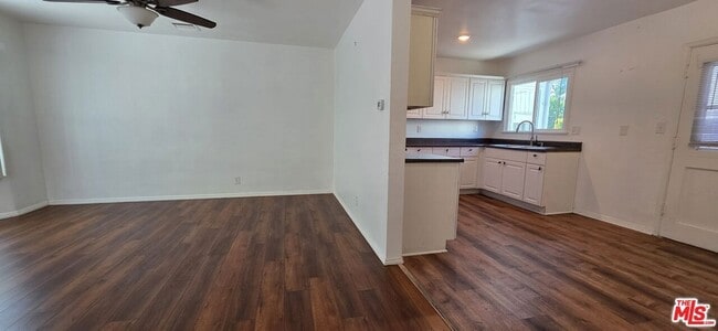 Foto del edificio - 5444 Hermitage Ave