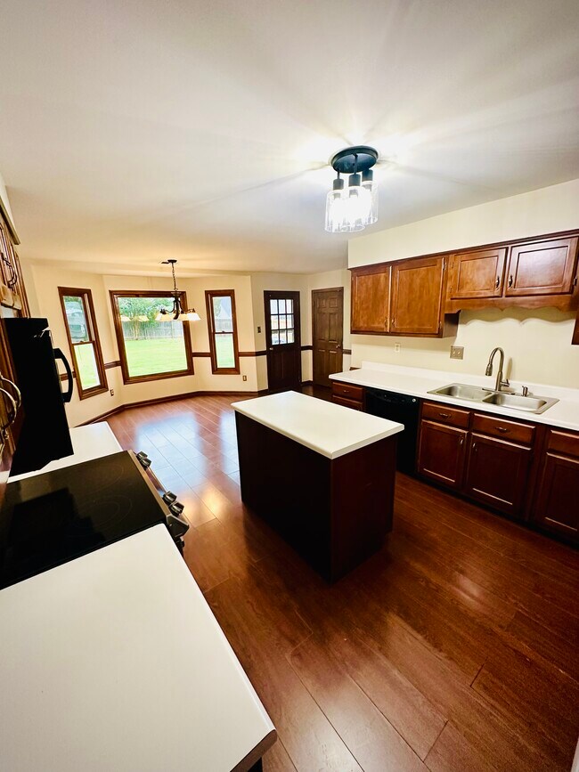 Building Photo - 578 Winford Dr
