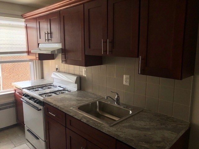 Foto del edificio - 6119 Castor Ave