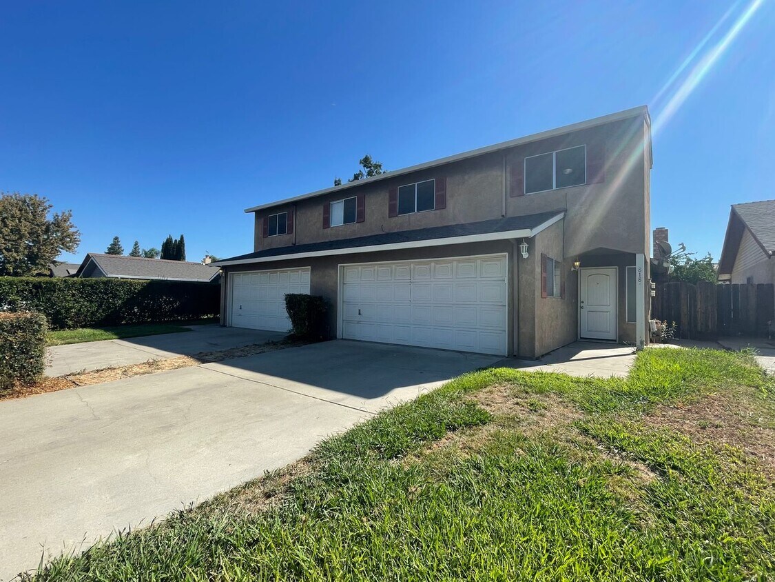 Jack Tone Duplex Apartment for Rent in Ripon, CA