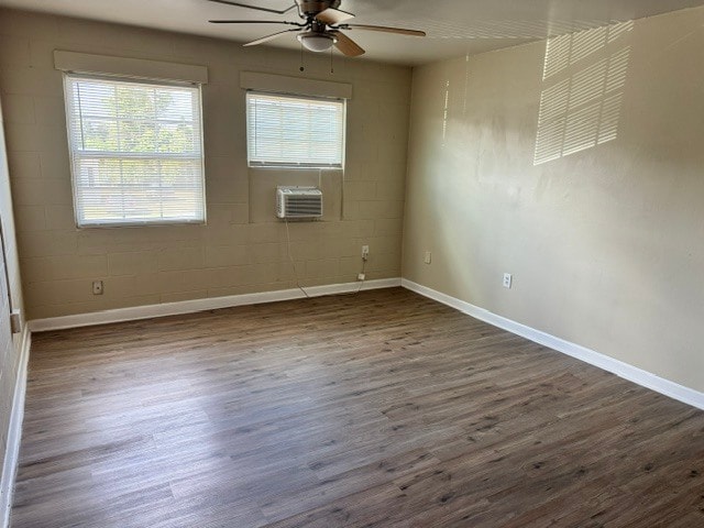 Living Room - Palm Court Apartments