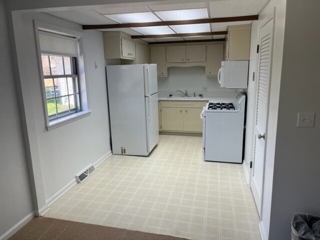kitchen - 1405 W Teton Dr