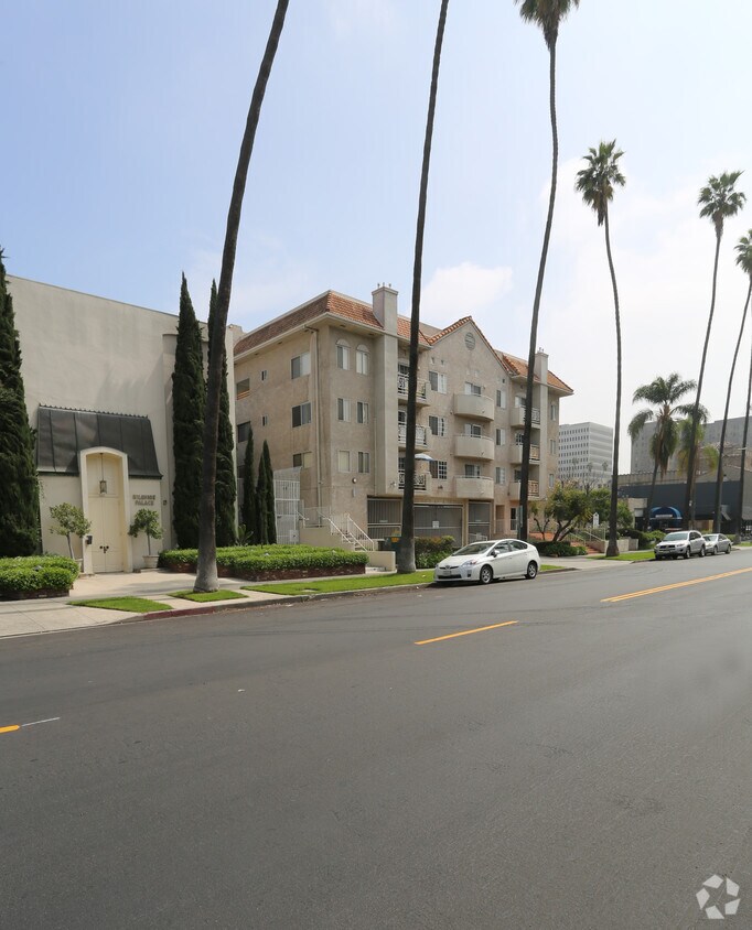 Foto del edificio - 528 S Alexandria Ave