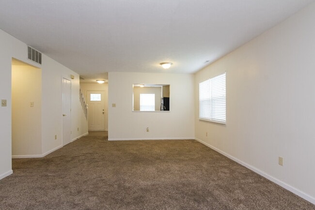 Building Photo - 17764 Cedarbrook Dr