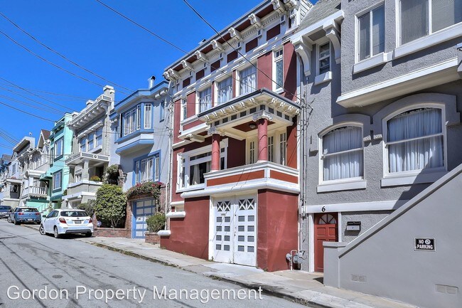Building Photo - 2 br, 1 bath House - 8 College Terrace