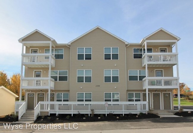 Foto del edificio - 2209 Sweet Home Rd