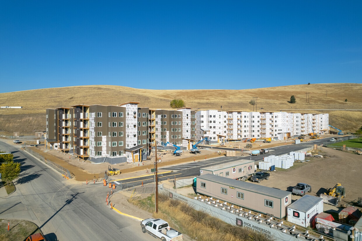 Construction - Oct 2022 - Villagio Apartments