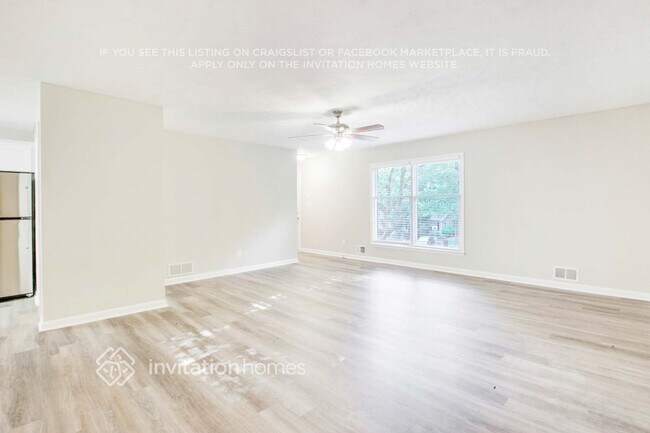 Foto del edificio - 5447 Blackhawk Dr