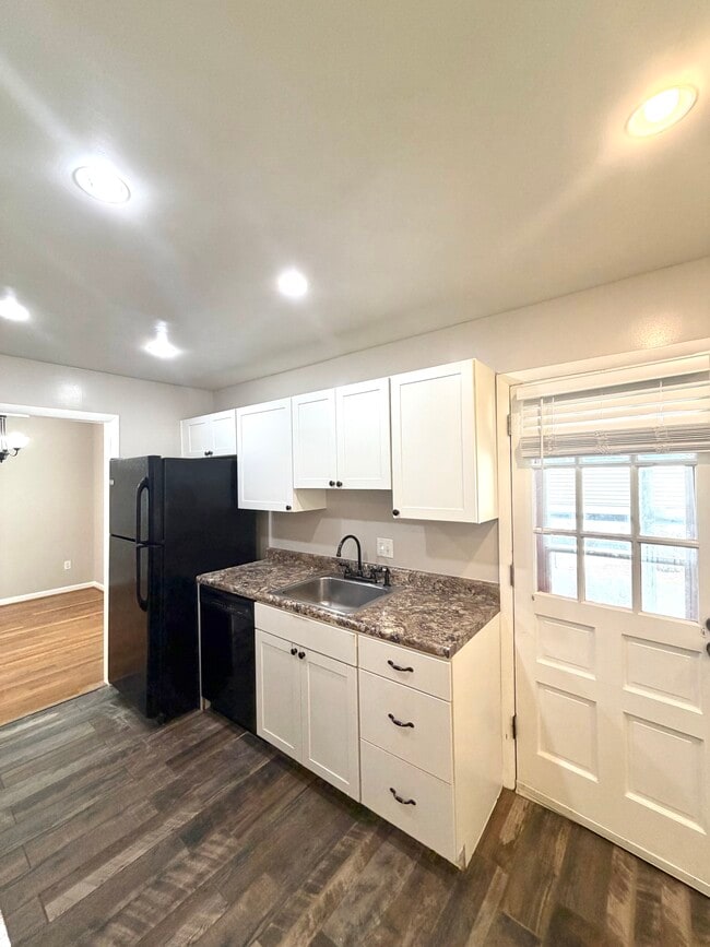 Building Photo - 5412 Amberwood Ln