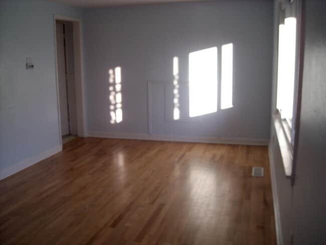 Building Photo - 2 Bedroom Single Family Home!  Updated pic...