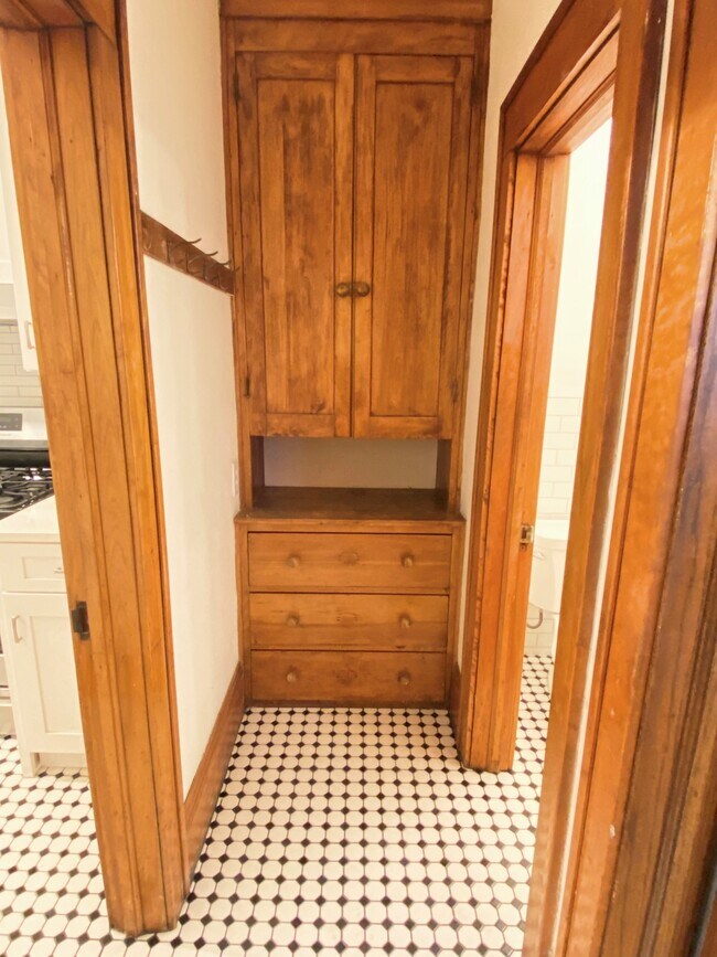 Foto del edificio - 3841 Grand Ave S