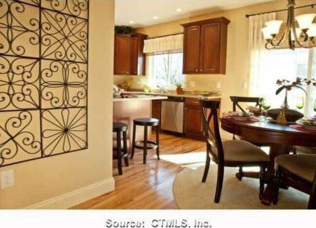 Foto del edificio - 1202 Woodland Hills Dr