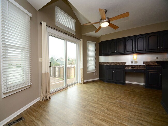 Building Photo - 742 N 155th Ave
