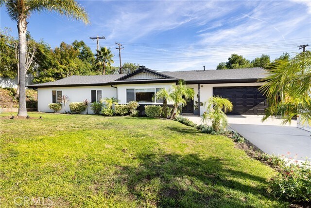 Foto principal - 2620 Calle Limonero