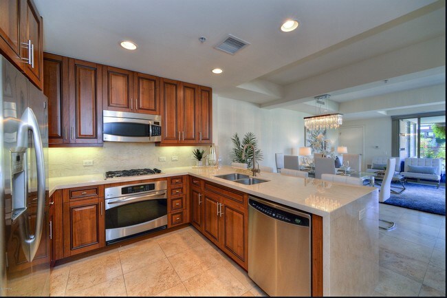 Foto del edificio - 7161 E Rancho Vista Dr