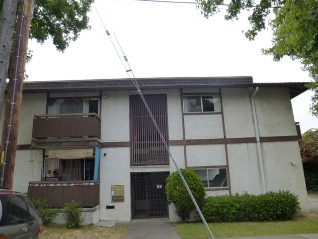 Primary Photo - 6426 Waldo Ave