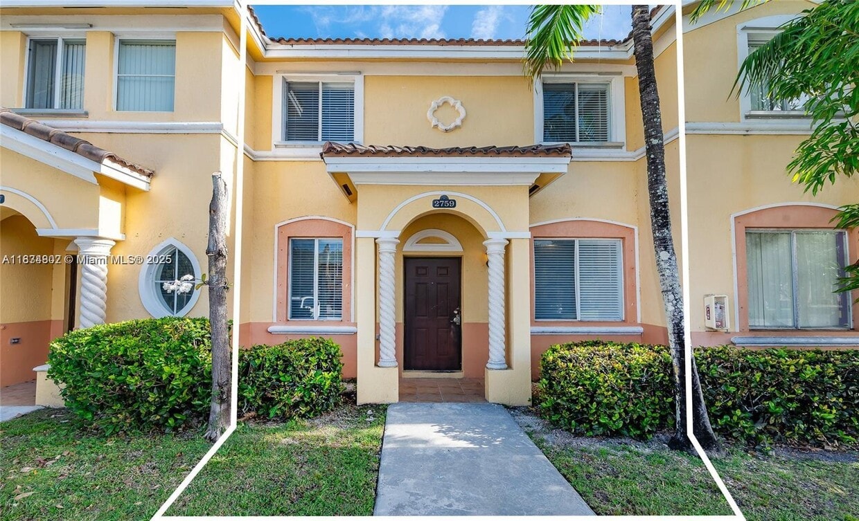 Primary Photo - 1538 SE 24th Ct