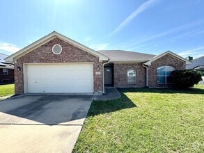 Building Photo - 2801 Bachelor Button Blvd
