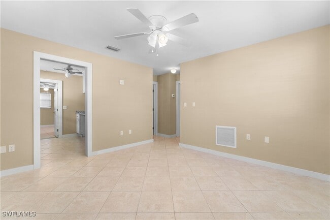 Foto del edificio - 530 92nd Ave N