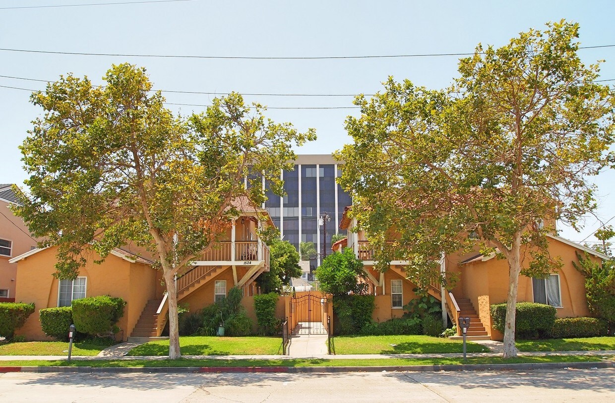 15241530 N Sycamore St, Santa Ana, CA 92701 Apartments Santa Ana, CA