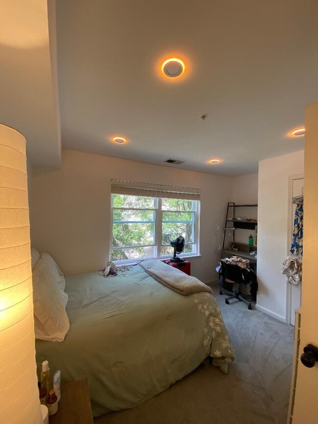 Foto del edificio - 1327 Belmont St NW