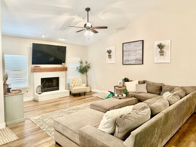 Foto del edificio - Updated North Fresno 3/2