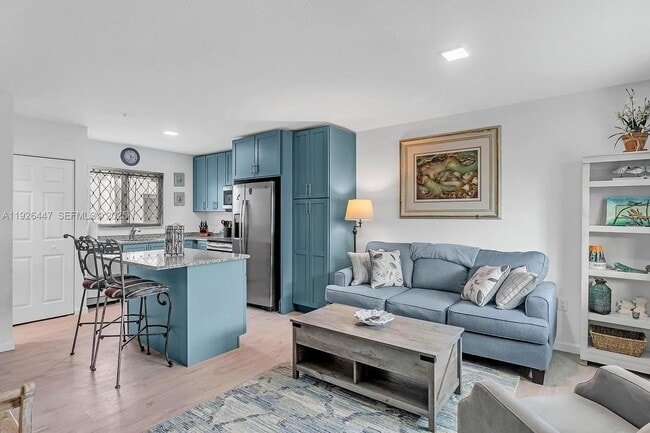 Building Photo - 10877 Overseas Hwy