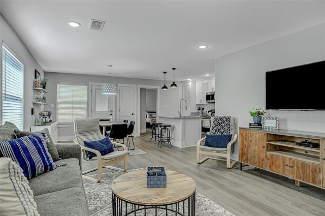 Foto del edificio - 731 Layne Dr