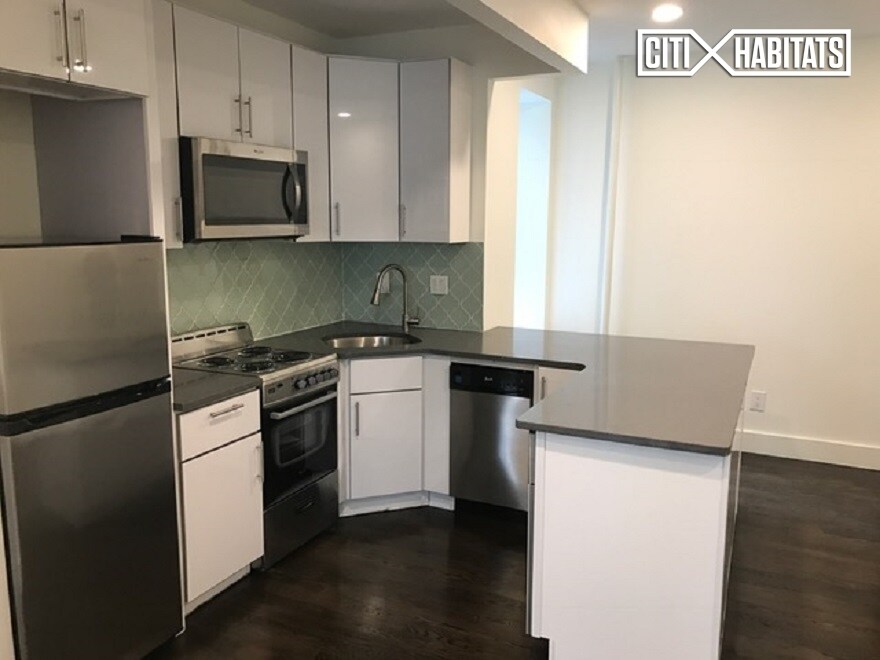 Primary Photo - 605 W 151st St