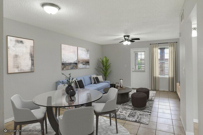 Foto del edificio - ***Cute 2 Bedroom Apartment in Eagle Lake***