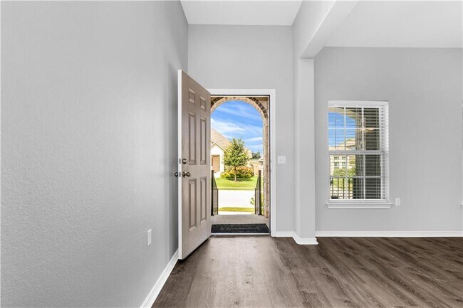 Building Photo - 13117 Henneman Dr