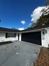 Building Photo - 1520 Country Ridge Dr