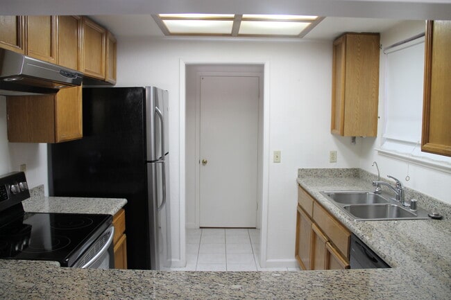 Cocina - 16989 Sorrel Way