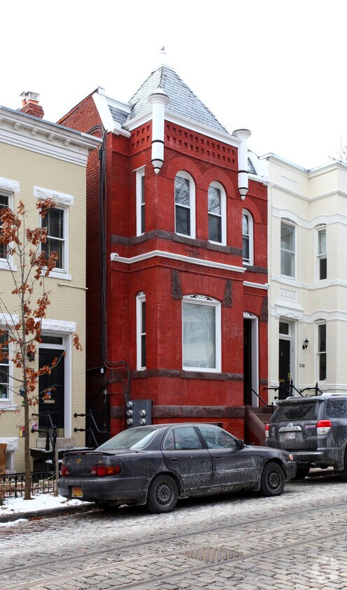 Foto principal - 3336 P St NW